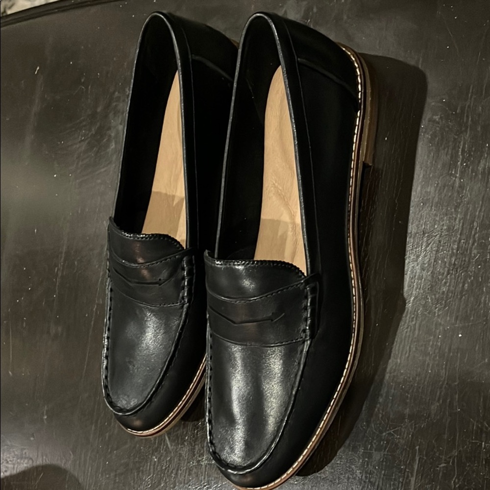 Sperry Black Flats Classic Leather Loafers - Picture 2 of 4